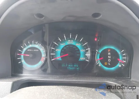 2010 Ford Fusion Se z USA, uszkodzony, nr VIN 3FAHP0HA0AR198713